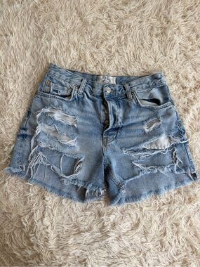 We The Free Distressed Denim Shorts Light Wash 100% Cotton Button Fly W25